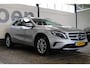 Mercedes-Benz GLA 200 Prestige | Incl. 12 maanden garantie | Trekhaak | Lichtmetalen velgen | Parkeersensoren voor/achter | Bluetooth | Airco | Navigatie