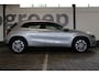 Mercedes-Benz GLA 200 Prestige | Incl. 12 maanden garantie | Trekhaak | Lichtmetalen velgen | Parkeersensoren voor/achter | Bluetooth | Airco | Navigatie