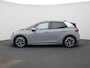 Volkswagen ID.3 First Plus 58 kWh | 204 PK | SoH 92% | Automaat | Achteruitrijcamera |  Apple Carplay/Android Auto | Navigatie Full Map | Cruise Control Adaptief Met Stop&Go | Lichtmetalen Velgen 19" | Stuur Verwarming | Stoel Verwarming |