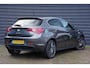 Alfa Romeo Giulietta 1.4 T Exclusive - 170 PK - QV LINE - AUTOMAAT - NAVIGATIE - HALF LEDER -