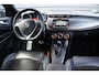 Alfa Romeo Giulietta 1.4 T Exclusive - 170 PK - QV LINE - AUTOMAAT - NAVIGATIE - HALF LEDER -