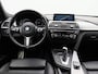 BMW 3-Serie Touring 318i M Sport Corporate Lease | Automaat | Cruise Control | Head-Up Display | Lederen Bekleding | Navigatie | Climate Control | Parkeersensoren |