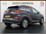 Hyundai Kona Electric EV 64kWh Fase 3 Warmtepomp Adap.Cruise Camera Navi Ecc Apple Carplay Android Auto Pdc Krell®-Audio Fashion SOH 93% Dodehoek detector Rijstrooksensor Led Privacy Glas Keyless Lmv 17" 1e Eigenaar Origineel Nederlandse Auto