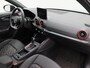 Audi Q2 35 TFSi 150 Pk Automaat S-Line | Sonos Audio | Volledig Leder met Rode Stiksels | Digitaal Dashboard | CarPlay | Zwarte Hemel | Stoelverwarming | Trekhaak | 18 Inch | 5.506 Km!!