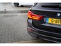 BMW 5-Serie Touring 520i High Executive M | Dealer onderhouden | Panoramisch schuif/kanteldak | Stoel en stuurwielverwarming | Trekhaak | Keyless | Eerste eigenaar | Origineel NL | Sfeerverlichting |