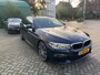 BMW 5-Serie Touring 520i High Executive M | Dealer onderhouden | Panoramisch schuif/kanteldak | Stoel en stuurwielverwarming | Trekhaak | Keyless | Eerste eigenaar | Origineel NL | Sfeerverlichting |