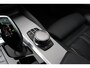 BMW 5-Serie Touring 520i High Executive M | Dealer onderhouden | Panoramisch schuif/kanteldak | Stoel en stuurwielverwarming | Trekhaak | Keyless | Eerste eigenaar | Origineel NL | Sfeerverlichting |