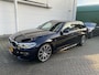 BMW 5-Serie Touring 520i High Executive M | Dealer onderhouden | Panoramisch schuif/kanteldak | Stoel en stuurwielverwarming | Trekhaak | Keyless | Eerste eigenaar | Origineel NL | Sfeerverlichting |