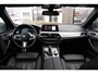 BMW 5-Serie Touring 520i High Executive M | Dealer onderhouden | Panoramisch schuif/kanteldak | Stoel en stuurwielverwarming | Trekhaak | Keyless | Eerste eigenaar | Origineel NL | Sfeerverlichting |