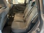 Ford C-Max 1.0 Edition Airco - Cruise control - Parkeersensor achter - Navigatiesysteem full map - Bluetooth - Licht metalen velgen 16 inch - Radio/cd speler - Start/stop systeem - Nieuwe distributieriem - Weinig kilometers