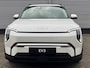 Kia EV3 81,4 kWh 204pk Plus | Stoel/Stuurwielverwarming | Dodehoekdetectie | Navigatie | Climate Control |