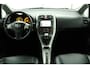 Toyota Auris 1.6-16V Executive Business | Airco | Stoelverwarming | Lederen bekleding | Navigatie | Cruise ControL | Keyless Entry | Afneembare trekhaak |