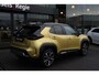 Toyota Yaris Cross 1.5 Hybrid AWD Launch Edt. Pano Bi-tone HuD JBL Leer 18" Keyless ACC Camera