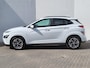 Hyundai Kona Electric EV Fashion 64 kWh Automaat / Dealer onderhouden / 100% SOH /  HUD / Navigatie / Stuur- en stoelverwarming /