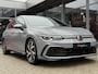 Volkswagen Golf 1.5 eTSI AUT. *!* 2x R-LINE *!* PANODAK/ IQ LED/ RADAR/ 18 INCH/ CAMERA *!*