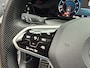 Volkswagen Golf 1.5 eTSI AUT. *!* 2x R-LINE *!* PANODAK/ IQ LED/ RADAR/ 18 INCH/ CAMERA *!*