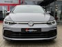 Volkswagen Golf 1.5 eTSI AUT. *!* 2x R-LINE *!* PANODAK/ IQ LED/ RADAR/ 18 INCH/ CAMERA *!*