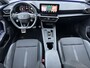 CUPRA Leon Sportstourer 1.4 e-Hybrid VZ Performance /Apple & Android carplay/Achteruitrijcamera/Stoel- & stuurverwarming/Parkeer assist./19'' LMV/Cruise & clima contr./ (MET GARANTIE*)