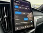 Volvo XC60 2.0 T8 Plug-in hybrid AWD Ultra Black Edition | Facelift | Luchtvering | Adaptieve cruisecontrol | Gelamineerd glas rondom | 21" Velgen | 360° Parkeercamera | Head-Up Display | Stoel-/Stuurverwarming |