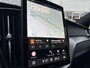 Volvo XC60 2.0 T8 Plug-in hybrid AWD Ultra Black Edition | Facelift | Luchtvering | Adaptieve cruisecontrol | Gelamineerd glas rondom | 21" Velgen | 360° Parkeercamera | Head-Up Display | Stoel-/Stuurverwarming |