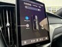Volvo XC60 2.0 T8 Plug-in hybrid AWD Ultra Black Edition | Facelift | Luchtvering | Adaptieve cruisecontrol | Gelamineerd glas rondom | 21" Velgen | 360° Parkeercamera | Head-Up Display | Stoel-/Stuurverwarming |