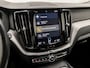 Volvo XC60 2.0 T8 Twin Engine AWD Inscription 391Pk Automaat (PANORAMADAK, APPLE CARPLAY, HARMAN/KARDON, MEMORY SEATS, ZWART HEMEL, STOELVERWARMING VOOR/ACHTER, LUXE LEDER, TREKHAAK, CAMERA, STUURWIEL VERWARMD, NIEUWSTAAT)