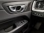 Volvo XC60 2.0 T8 Twin Engine AWD Inscription 391Pk Automaat (PANORAMADAK, APPLE CARPLAY, HARMAN/KARDON, MEMORY SEATS, ZWART HEMEL, STOELVERWARMING VOOR/ACHTER, LUXE LEDER, TREKHAAK, CAMERA, STUURWIEL VERWARMD, NIEUWSTAAT)