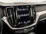 Volvo XC60 2.0 T8 Twin Engine AWD Inscription 391Pk Automaat (PANORAMADAK, APPLE CARPLAY, HARMAN/KARDON, MEMORY SEATS, ZWART HEMEL, STOELVERWARMING VOOR/ACHTER, LUXE LEDER, TREKHAAK, CAMERA, STUURWIEL VERWARMD, NIEUWSTAAT)