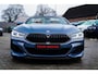 BMW 8-Serie M850i xDrive High Executive | Harman Kardon | Barcelona Blau | Adaptieve cruise | Laser LED | HuD | Stoelventilatie |