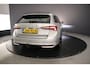 Skoda Octavia Combi Business Edition Plus 1.5 eTSI 115pk DSG Automaat Trekhaak, Panoramadak, Adaptive cruise control, Navigatie, LED matrix koplampen, Achteruitrijcamera