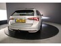 Skoda Octavia Combi Business Edition Plus 1.5 eTSI 115pk DSG Automaat Trekhaak, Panoramadak, Adaptive cruise control, Navigatie, LED matrix koplampen, Achteruitrijcamera
