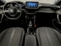 Peugeot 2008 1.2 PureTech Allure Sport Automaat 131Pk (VIRTUAL COCKPIT, APPLE CARPLAY, LEDER, 360 CAMERA, STOELVERWARMING, SPORTSTOELEN, KEYLESS, GETINT GLAS, LED KOPLAMPEN, NIEUWSTAAT)