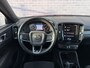 Volvo XC40 T4 R-Design Aut | Cruise Control | Trekhaak 1800 kg | Half Lederen Bekleding | Parkeersensoren V + A | Parkeercamera |