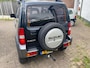 Suzuki Jimny 1.3 two-tone, zwart/grijs met uitzonderlijk weinig km, mooie auto van binnen en van buiten