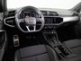 Audi Q3 45 TFSI e S edition 245pk | Navigatie | Trekhaak | Adaptieve cruise controle | 3 spaaks afgevlakt stuurwiel | 19 inch Lichtmetalen velgen