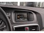 Volvo V40 Cross Country 1.6 T4 Momentum | Automaat | 2e eigenaar | 180 pk | 18 inch | Xenon | Navi | Stoelverwarming | Cruise control | PDC | Climate control | Roofrails