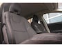 Volvo V40 Cross Country 1.6 T4 Momentum | Automaat | 2e eigenaar | 180 pk | 18 inch | Xenon | Navi | Stoelverwarming | Cruise control | PDC | Climate control | Roofrails