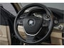 BMW 5-Serie Touring 520i Modern Line Pano Trekhaak Leder Xenon 18"