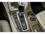 BMW 5-Serie Touring 520i Modern Line Pano Trekhaak Leder Xenon 18"