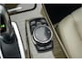 BMW 5-Serie Touring 520i Modern Line Pano Trekhaak Leder Xenon 18"