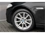 BMW 5-Serie Touring 520i Modern Line Pano Trekhaak Leder Xenon 18"