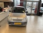 Daihatsu Cuore 1.0-12V 100th Anniversary,Stuurbekrachting,Radio Cd inclusief,Bleutooth Ipod Usb Aansluiting