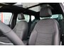 SEAT Ateca 1.5 TSI FR Business Intense 150PK / 110kW Achteruitrijcamera, panoramadak, Apple Carplay & Android Auto, dodehoekdetectie, navigatie, verwarmbare voorstoelen + stuurwiel, alcantara interieur, digitaal instrumentenpaneel, adaptive cruise control (ACC), grootlichtassistent, elektr. bedienbare achterklep, 18'' LMV 'Performance Brilliant Silver'
