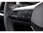 SEAT Ateca 1.5 TSI FR Business Intense 150PK / 110kW Achteruitrijcamera, panoramadak, Apple Carplay & Android Auto, dodehoekdetectie, navigatie, verwarmbare voorstoelen + stuurwiel, alcantara interieur, digitaal instrumentenpaneel, adaptive cruise control (ACC), grootlichtassistent, elektr. bedienbare achterklep, 18'' LMV 'Performance Brilliant Silver'