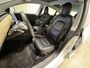 Tesla Model 3 Performance AWD 75 kWh | Navigatie | LM Velgen 20" | Voorstoelen Verwarmd | Panoramadak | Airco | Cruise Control | Dodehoek Detector |