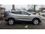 Nissan Qashqai 1.3 DIG-T Business Edition. Boekjes aanwezig, zeer netjes. O.a. carplay, camera, stoelverw., trekhaak, navi, etc.