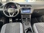 Volkswagen Tiguan Allspace 1.5 TSI R-Line 7p. / AUTOMAAT/ PANO/ BLACK EDITION/ 7-PERSOONS/ TREKHAAK/ 2X R-LINE/ CAMERA/ PARK. SENSOREN/ APP-CONNECT/ ADAPT. CRUISE/ DIGITAL DASHBOARD/ LED/ NAVI/ CLIMA/ 19" LMV