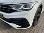 Volkswagen Tiguan Allspace 1.5 TSI R-Line 7p. / AUTOMAAT/ PANO/ BLACK EDITION/ 7-PERSOONS/ TREKHAAK/ 2X R-LINE/ CAMERA/ PARK. SENSOREN/ APP-CONNECT/ ADAPT. CRUISE/ DIGITAL DASHBOARD/ LED/ NAVI/ CLIMA/ 19" LMV