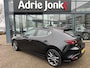 Mazda 3 2.5 e-SkyActiv-G M Hybrid 140 Centre-line | AUTOMAAT | *6 JAAR GARANTIE | APPLE & ANDROID AUTO | CAMERA | NAVIGATIE | STUUR + STOELVERWARMING |