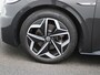Volkswagen ID.3 First Plus 58 kWh | Apple Carplay/Android Auto | Achteruitrijcamera | Cruise Control | Stoelverwarming | Climate Control | Lichtmetalen Velgen |